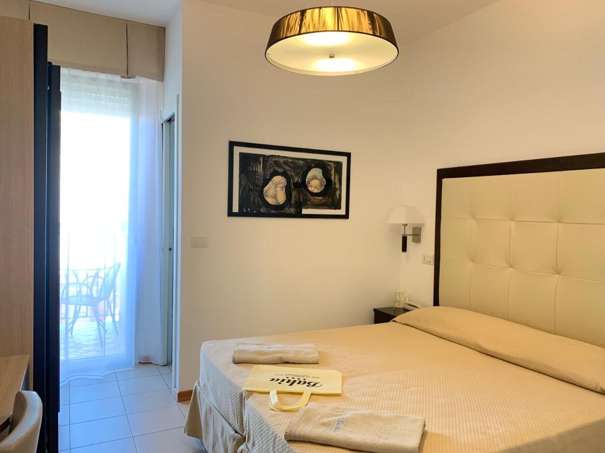 Hotel Bahia San Benedetto del Tronto Exterior photo