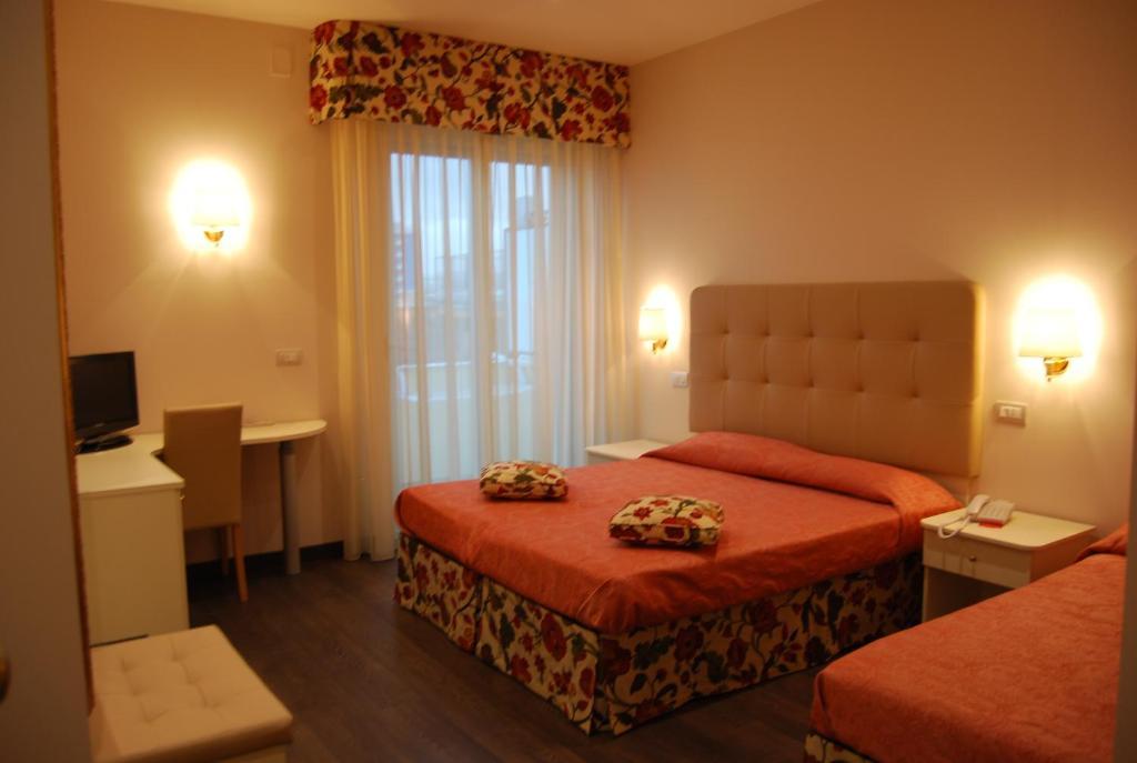 Hotel Bahia San Benedetto del Tronto Room photo