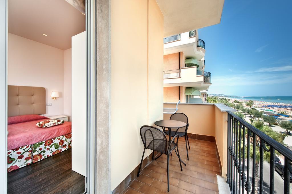 Hotel Bahia San Benedetto del Tronto Room photo