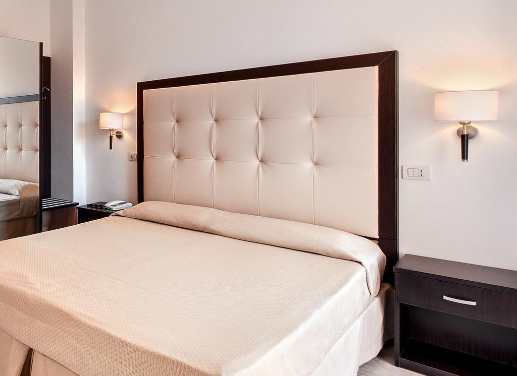 Hotel Bahia San Benedetto del Tronto Exterior photo